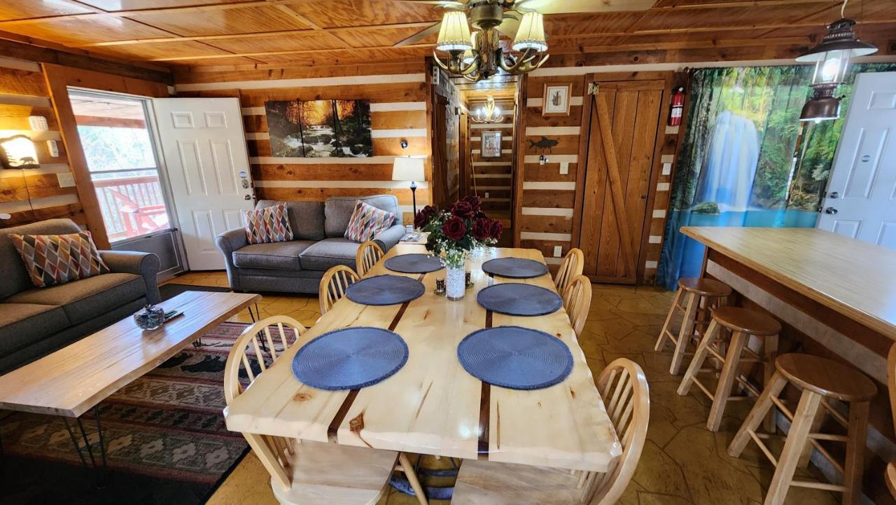 Rustic Cabin Севьервилл Экстерьер фото