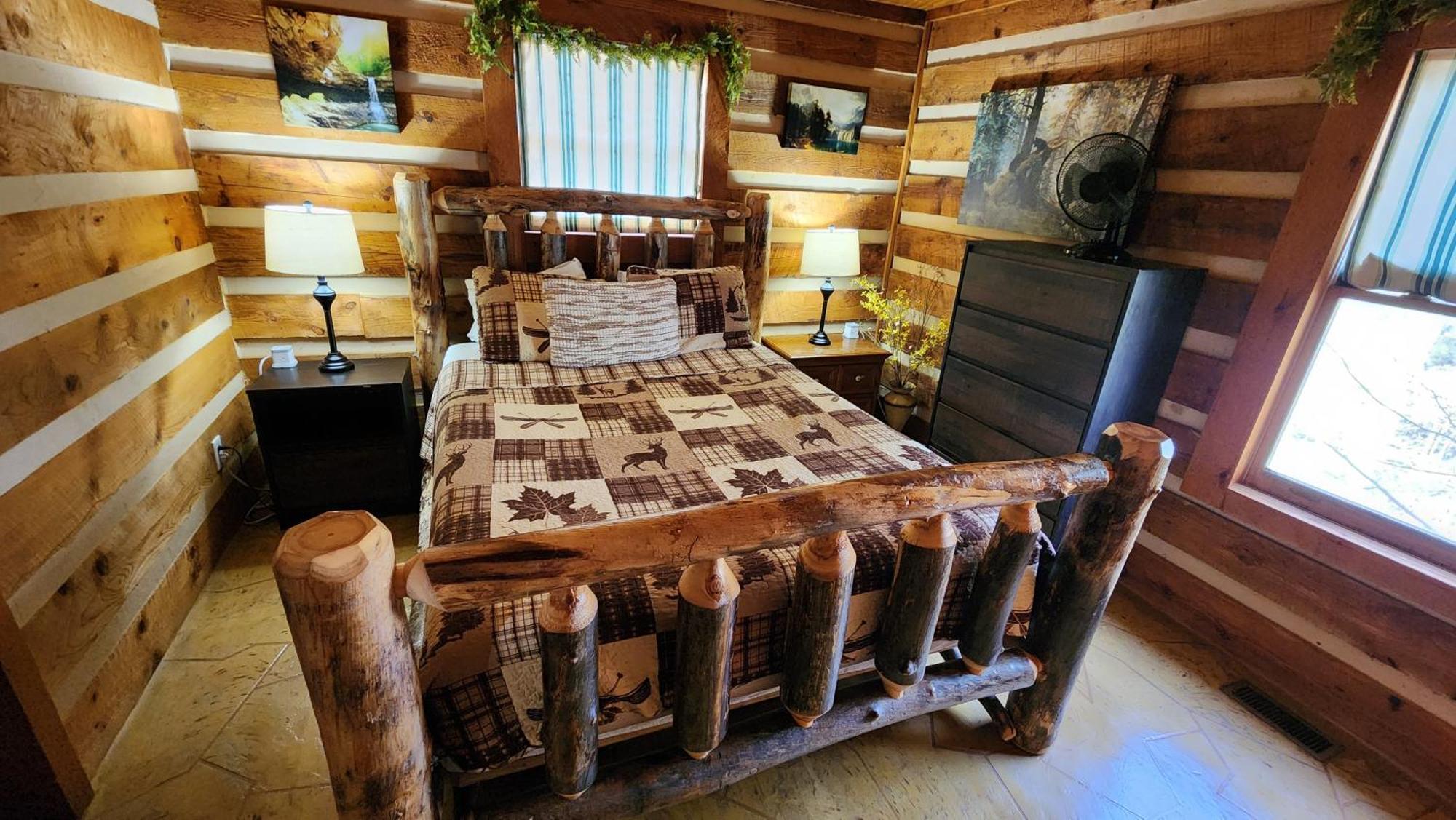 Rustic Cabin Севьервилл Экстерьер фото